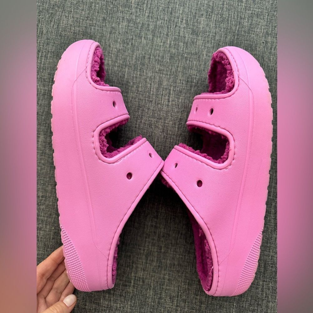 Crocs Classic Cozzzy Slipper Sandal Pink Men's Size 9 - Picture 2 of 7